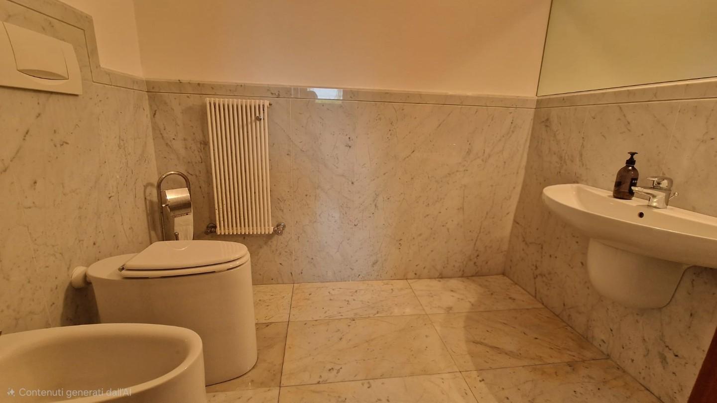 Villa - Marina Di Carrara, Carrara (15/25)