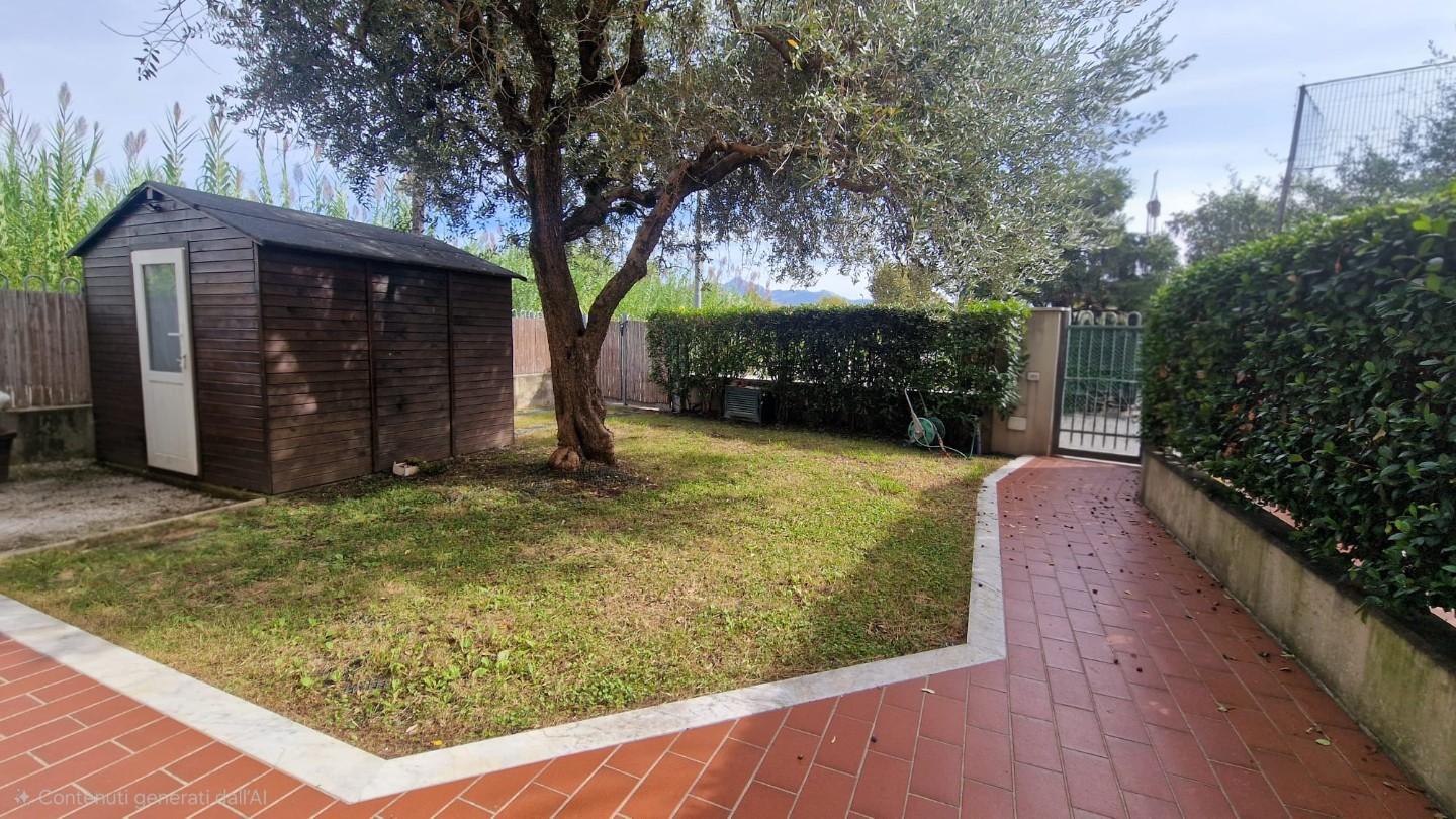 Villa - Marina Di Carrara, Carrara (25/25)