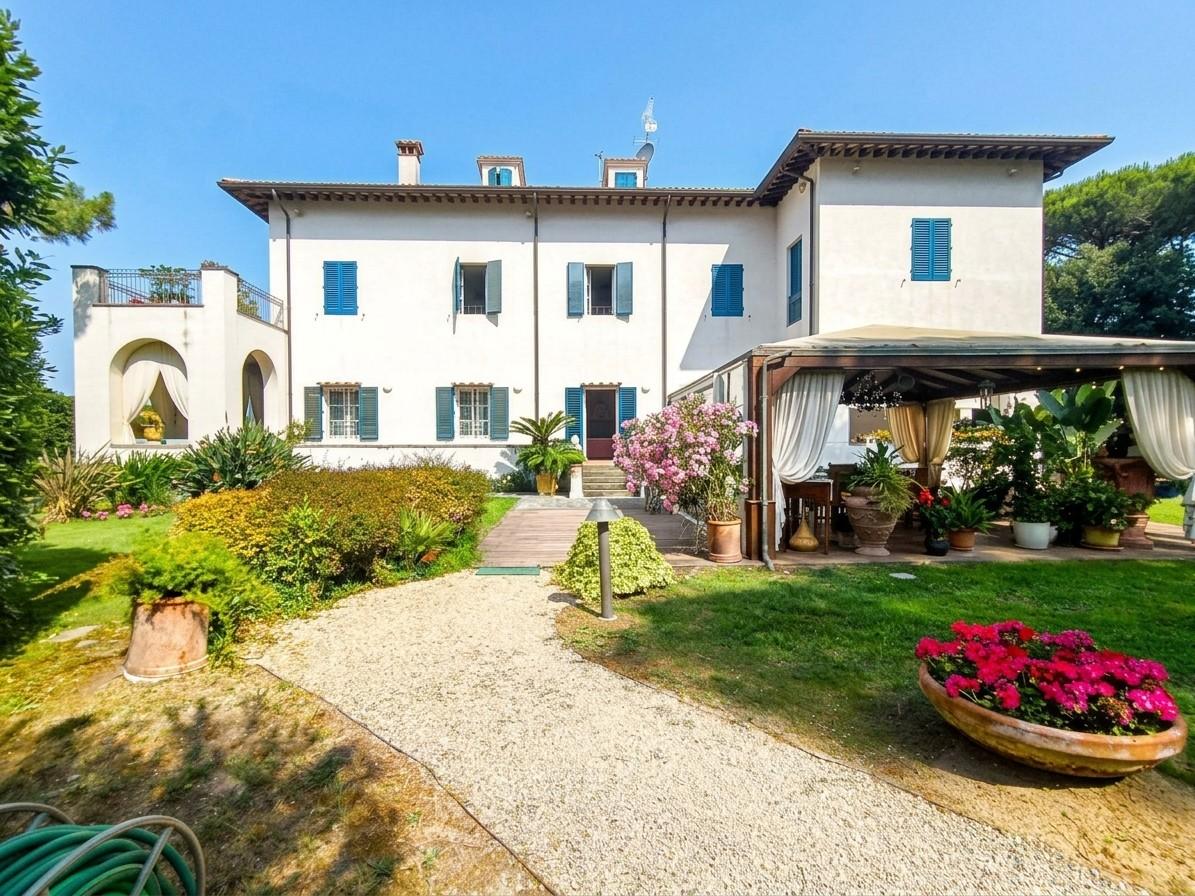 Villa - Ronchi, Massa (3/27)