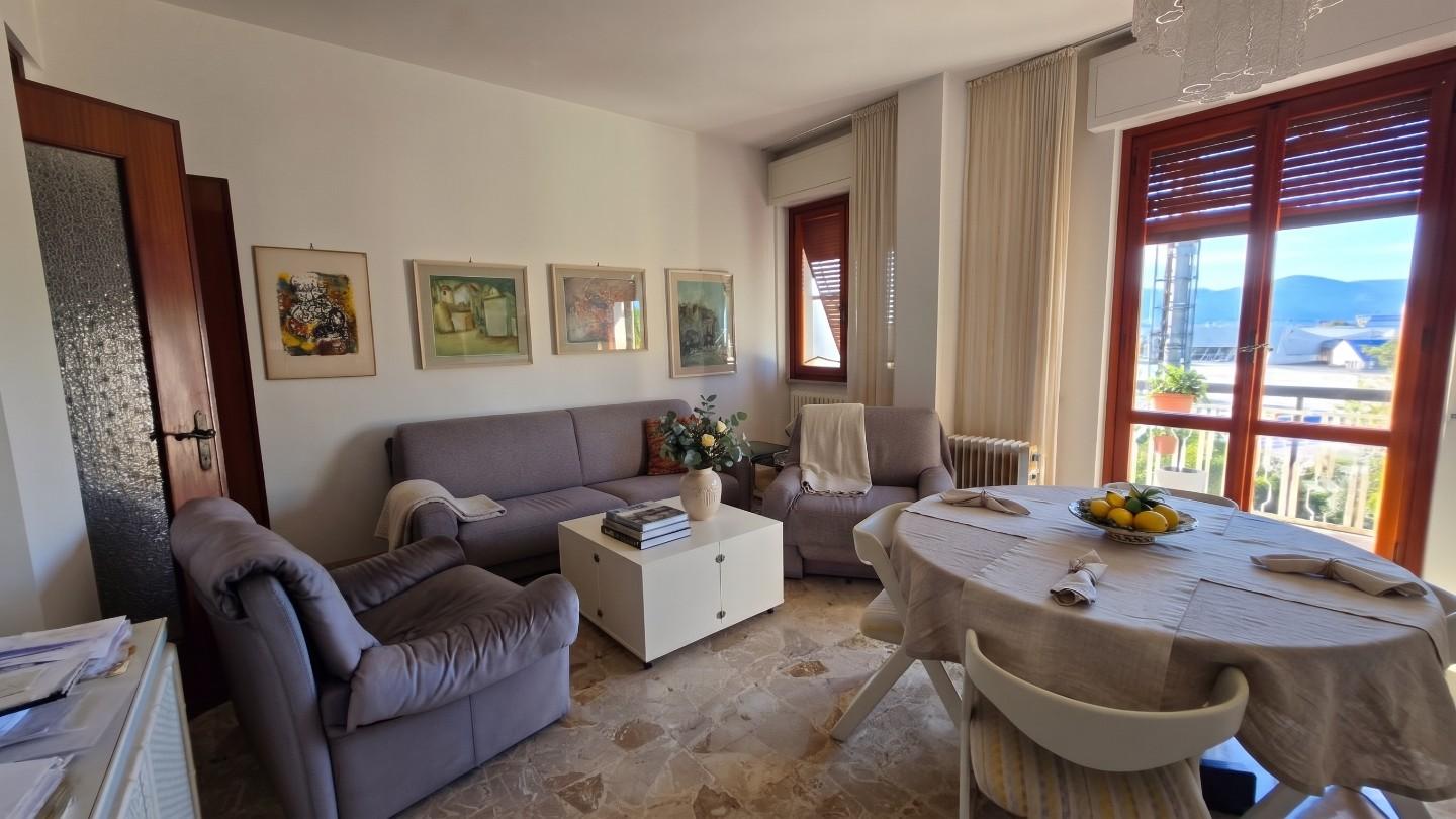 Appartamento in vendita a Carrara
