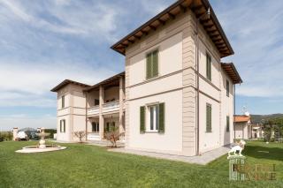Villa in vendita a Pisa (1/43)