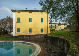 Historical building on rent to Pisa (12/39)