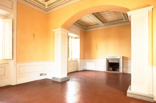 Historical building on rent to Pisa (4/39)