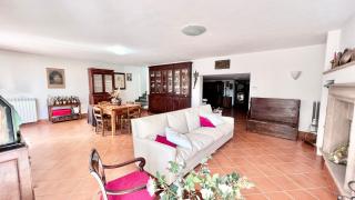 Casa indipendente in vendita a Calcinaia (PI)