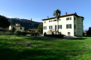 Historical building on sale to Lucca (5/19)