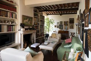 Historical building on sale to Lucca (9/19)