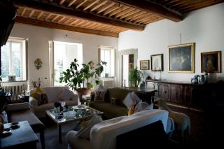 Historical building on sale to Lucca (3/19)
