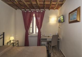 Bed&Breakfast on sale to Lucca (17/49)