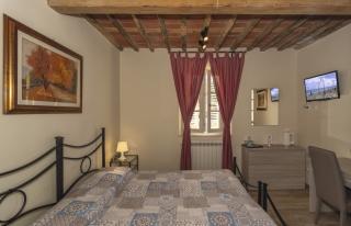 Bed&Breakfast on sale to Lucca (13/49)