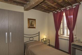 Bed&Breakfast on sale to Lucca (18/49)