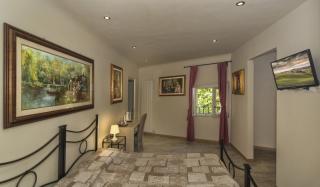 Bed&Breakfast on sale to Lucca (26/49)