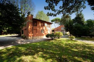 Villa in vendita a Lucca (20/97)