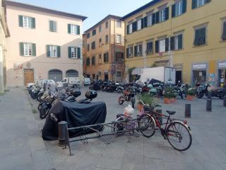 Fondo commerciale in vendita a Santa Maria, Pisa (PI)