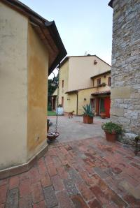 Casale in vendita a Capannoli (87/258)