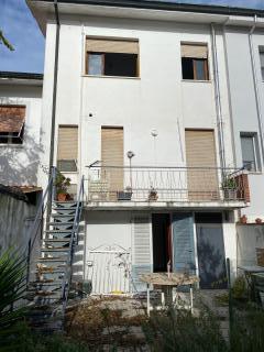 Porzione di casa in vendita a Ex Campo Di Aviazione, Viareggio (LU)
