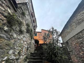 Casa indipendente in vendita a Corvara, Beverino (SP)