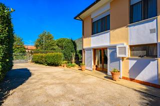 Casa indipendente in vendita a Rezzano, Calci (PI)