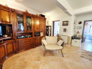 Casa indipendente in vendita a Sorgnano, Carrara (MS)