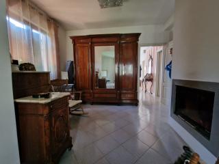 Casa indipendente in vendita a Carrara (MS)