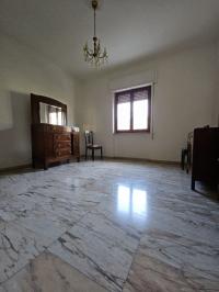 Appartamento in vendita a Zona Stadio, Carrara (MS)