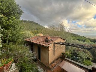 Rustico in vendita a Pietrasanta (LU)