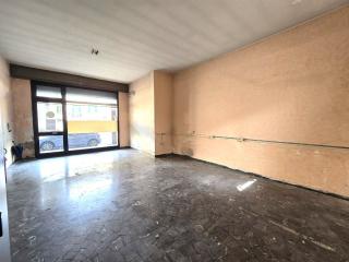 Locale comm.le/Fondo in affitto a Colle di Val d'Elsa