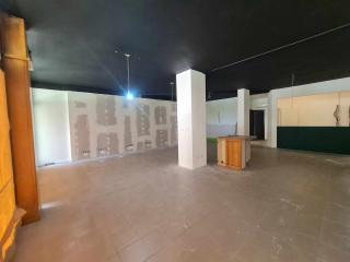 Locale comm.le/Fondo in affitto a Colle di Val d'Elsa