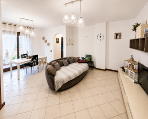 Appartamento in vendita a Carrara