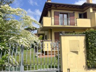 Villetta bifamiliare in vendita, Rif. 253
