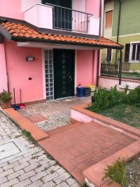 Casa semindipendente in vendita a Carrara