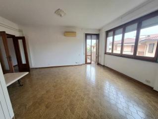 Appartamento in vendita a Massa