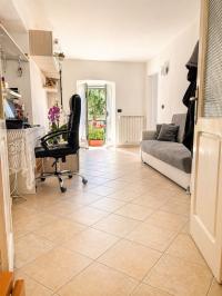 Appartamento in vendita a Carrara