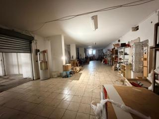Garage in vendita a Massa