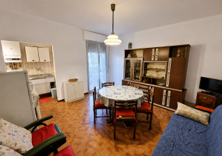 Appartamento in vendita a Montignoso