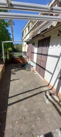 Casa semindipendente in vendita a Carrara
