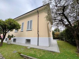 Villa in vendita a Massa