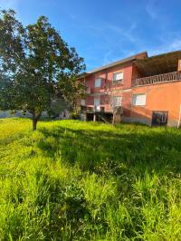 Villa in vendita a Carrara