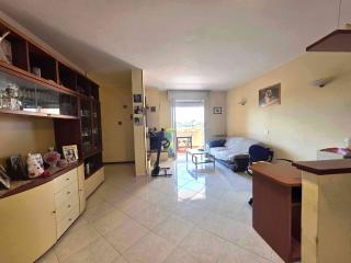 Appartamento in vendita a Montignoso