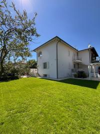 Villetta bifamiliare in vendita a Montignoso