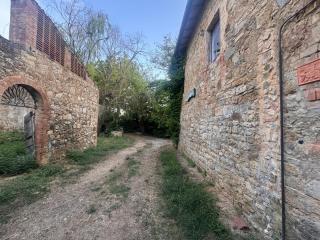 Colonica in vendita a Sovicille
