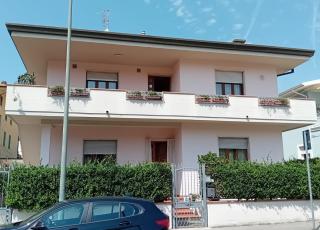 Casa singola in vendita a Montecatini-Terme