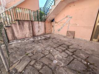 Porzione di casa in vendita a Massa