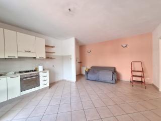 Appartamento in affitto a Carrara