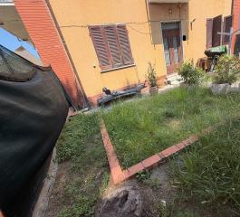 Porzione di casa in vendita a Carrara