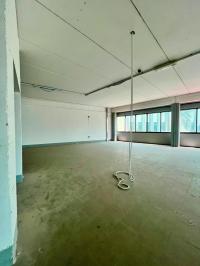 Capannone commerciale in vendita a Pescia