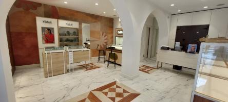 Negozio in vendita a Carrara