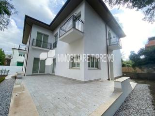 Villa in vendita a Massa