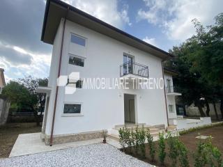 Appartamento in vendita a Massa