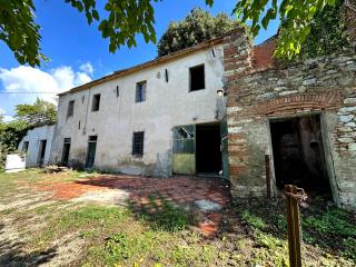 Colonica in vendita a Serravalle Pistoiese