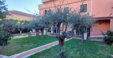 Casa singola in vendita a Carrara